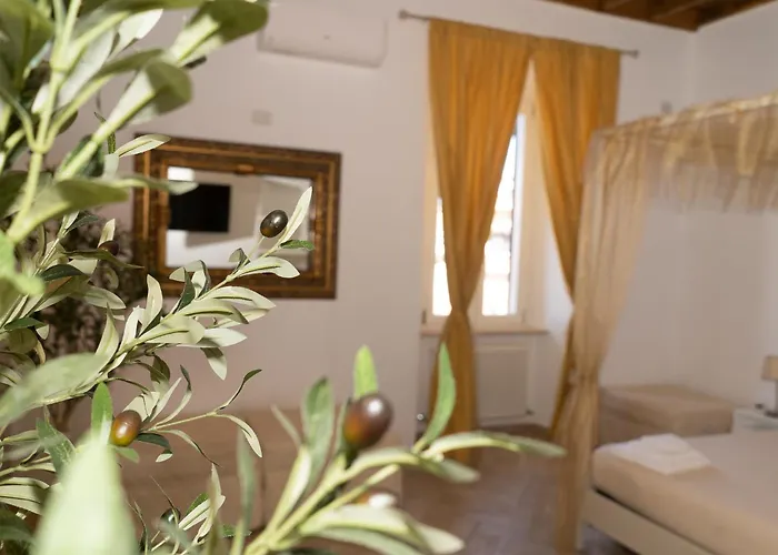 Le Boutique Luxury Rooms Diffused In Historic Center
