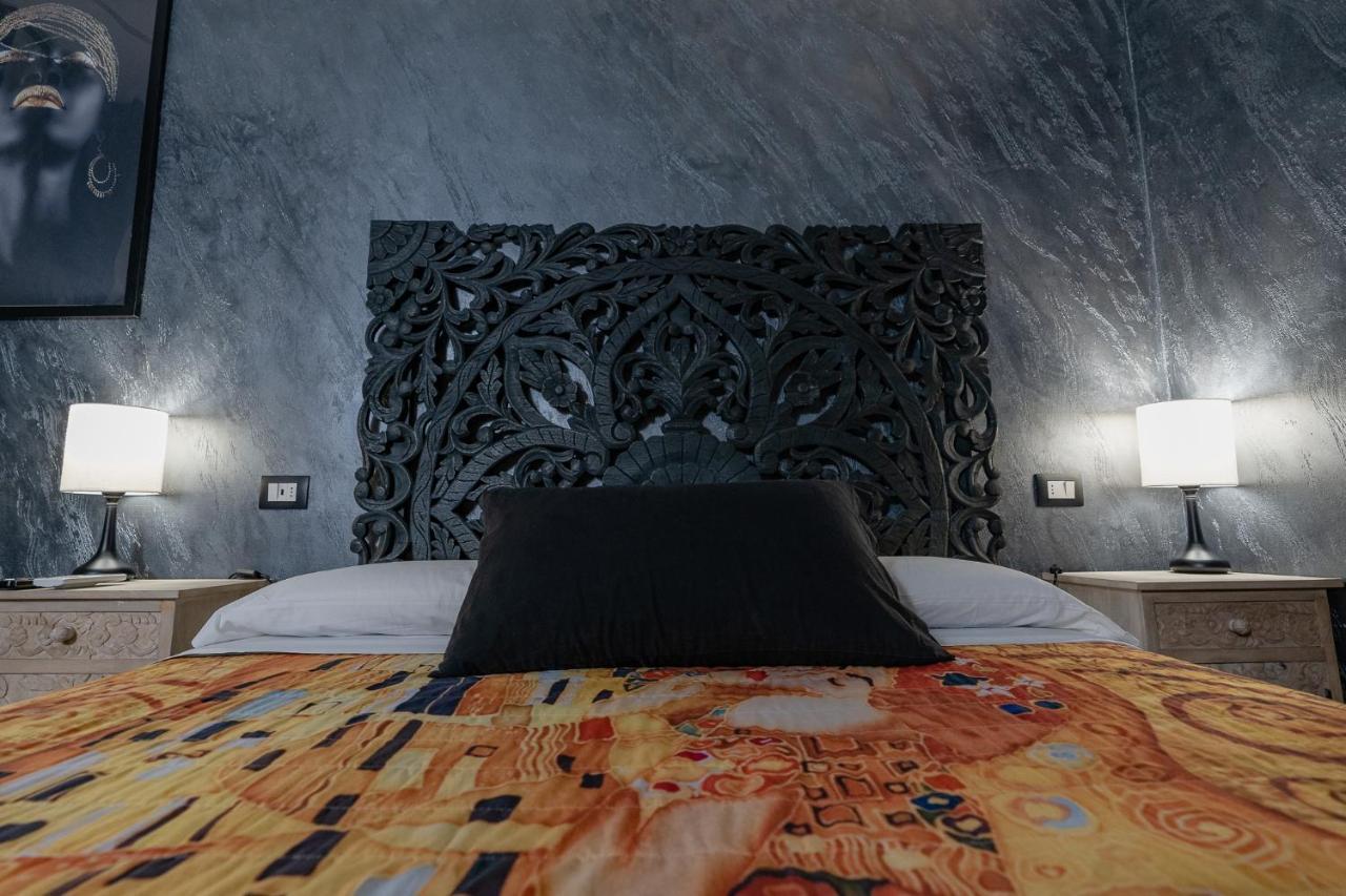 Le Boutique Luxury Diffused In Historic Center Gasthof Fiumicino